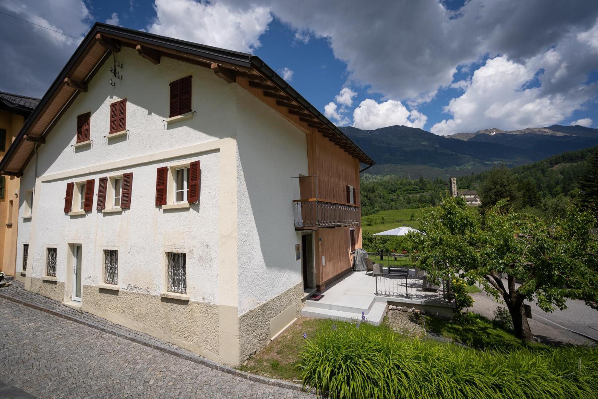 Casa Dorino - Luogo Idilliaco, Ideale Per Famiglie, Terrazza Ed Ampio Giardino, Vista Montagne, Sauna Privata Роди Экстерьер фото